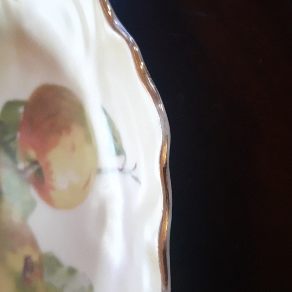 Apple Plate Decor - Picture 6 of 10